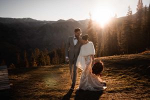 10 things you NEED on your adventure elopement